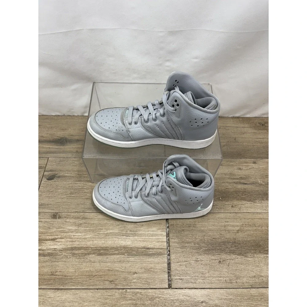 Nike Air‎ Jordan Flight 45 High Wolf Grey Green Glow Kids 6.5Y 828237-041